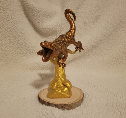 BB-TG | Tokay Gecko Sculpture (Bronze & Gold)