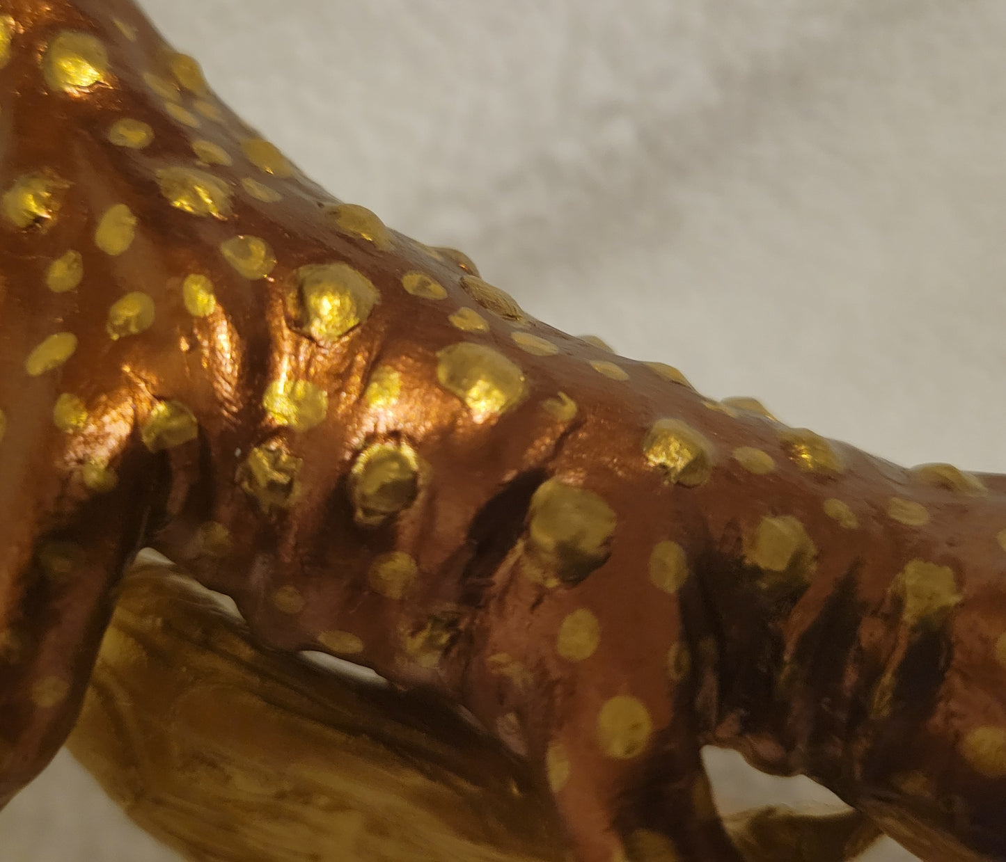 BB-TG | Tokay Gecko Sculpture (Bronze & Gold)