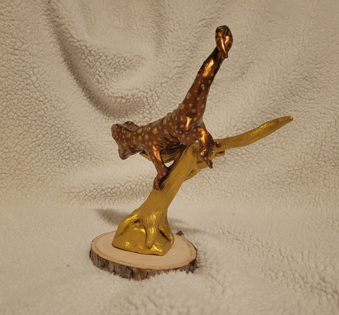 BB-TG | Tokay Gecko Sculpture (Bronze & Gold)